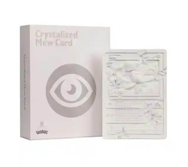 

Фигурка Daniel Arsham x Pokemon Crystalized Mew Card Sculpture, белый