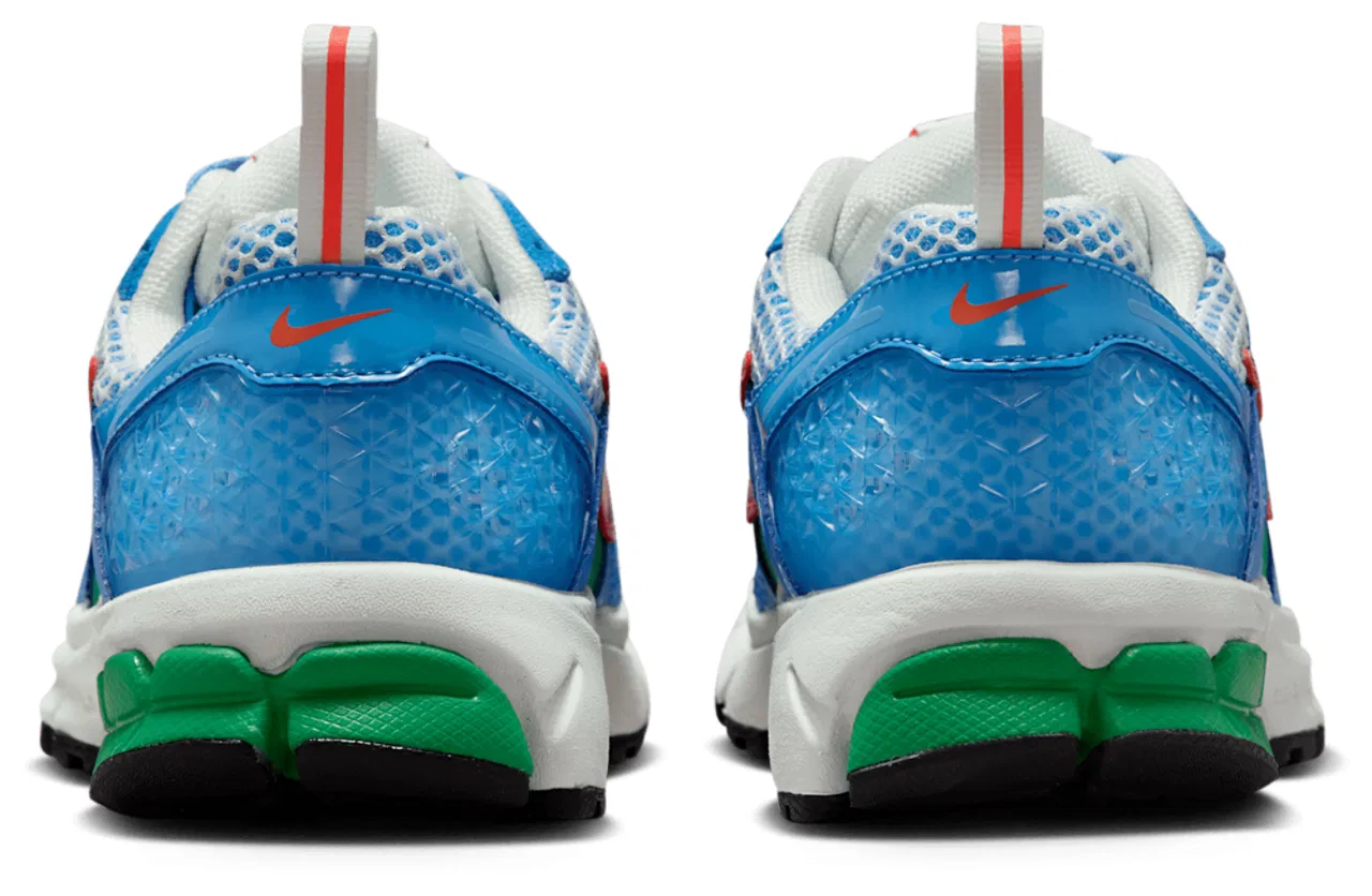 Кроссовки для мальчиков Vomero 5 Nike, цвет University Blue/White — фото 3