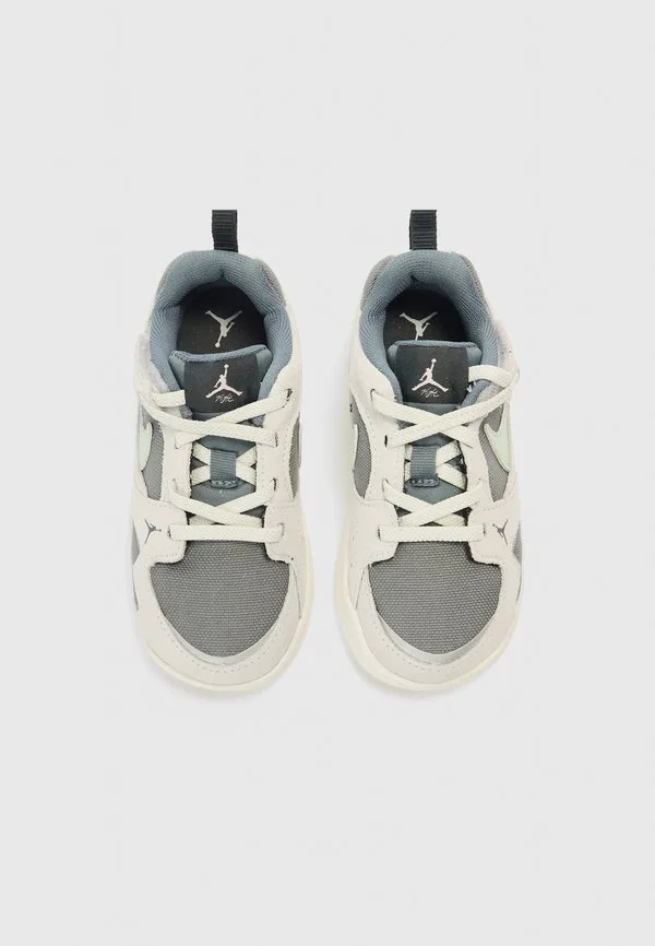 Кроссовки эпохи джордана Jordan, Cool Grey/Jade Aura/Iris Whisper/Anthracite/Sail/Iced Carmine — фото 4