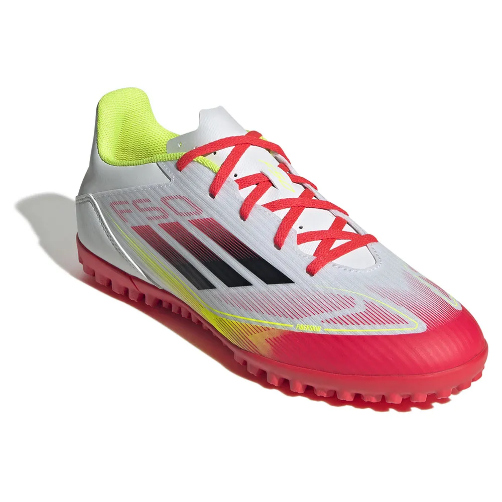 Футбольные бутсы adidas F50 Club TF, белый — фото 4