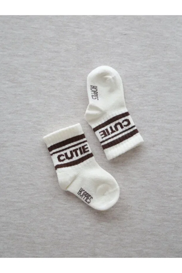 Детские носки для новорожденных с полосками, набор 3 пары, модель Cream color triple cotton family baby socks with mom, dad and cutie written on them, Hoppies, White — фото 3