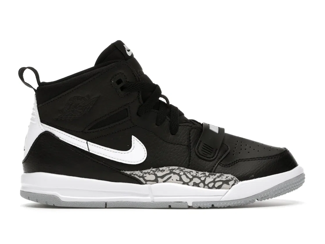 Детские кроссовки Lifestyle Jordan Legacy 312 Jordan, Black/White