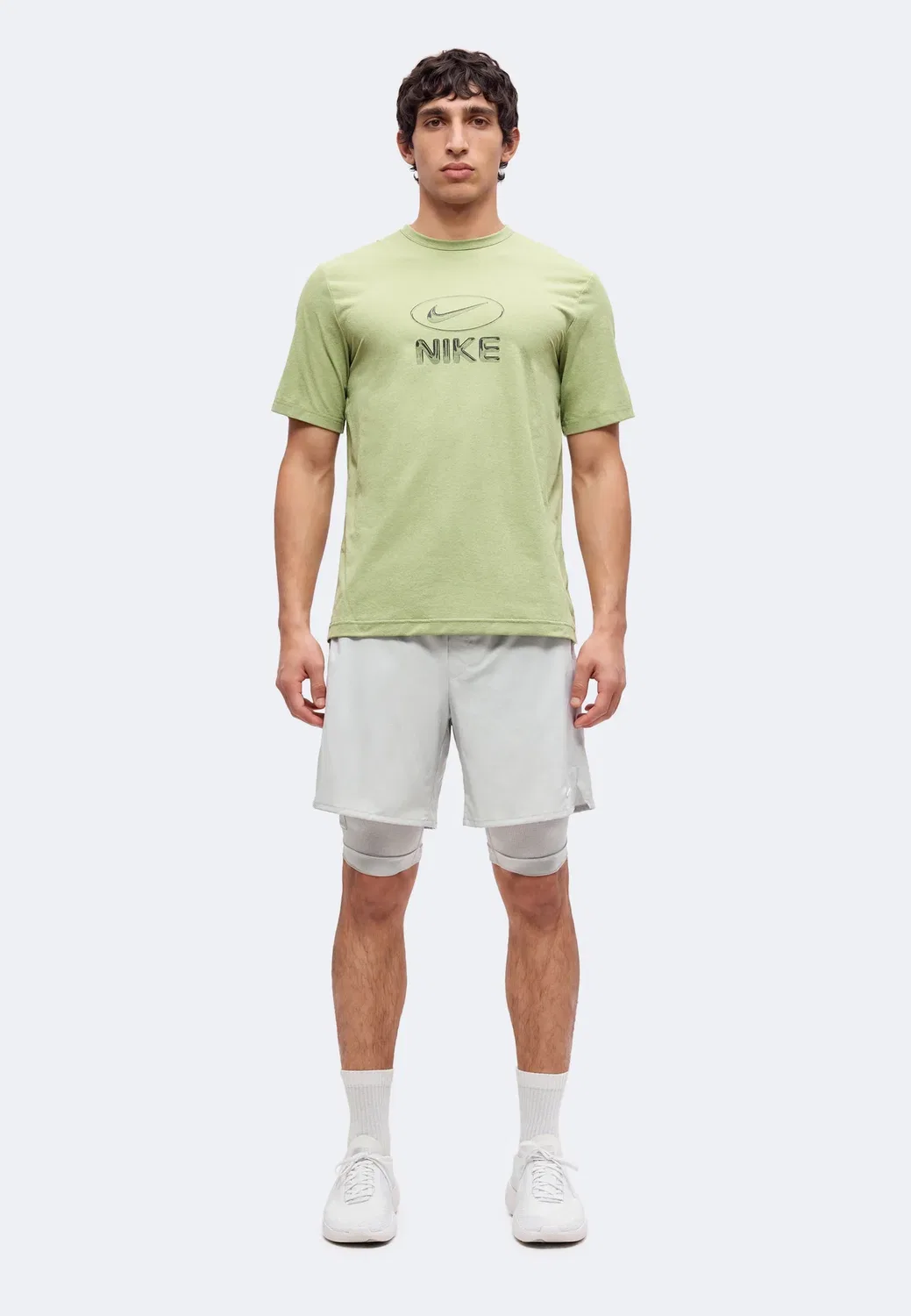 M nk df uv hyverse top fld gfx - спортивная футболка Nike Performance, Dusty Olive/Black — фото 2