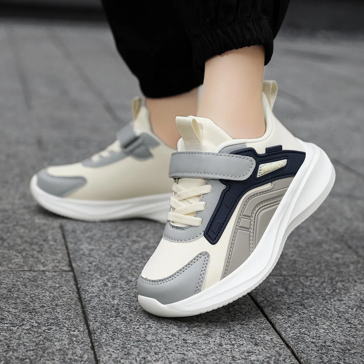 Детские кроссовки для мальчиков дышащие с липучкой GLYGML, Beige — фото 2