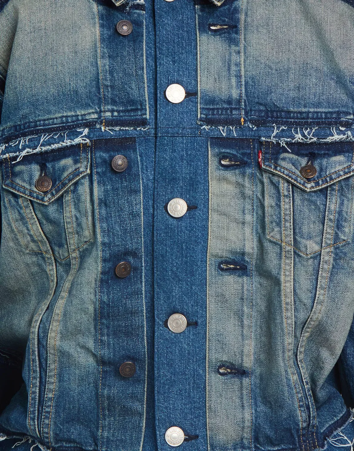 Мужская джинсовая куртка-тракер с выцветанием Levi'S, синий — фото 4