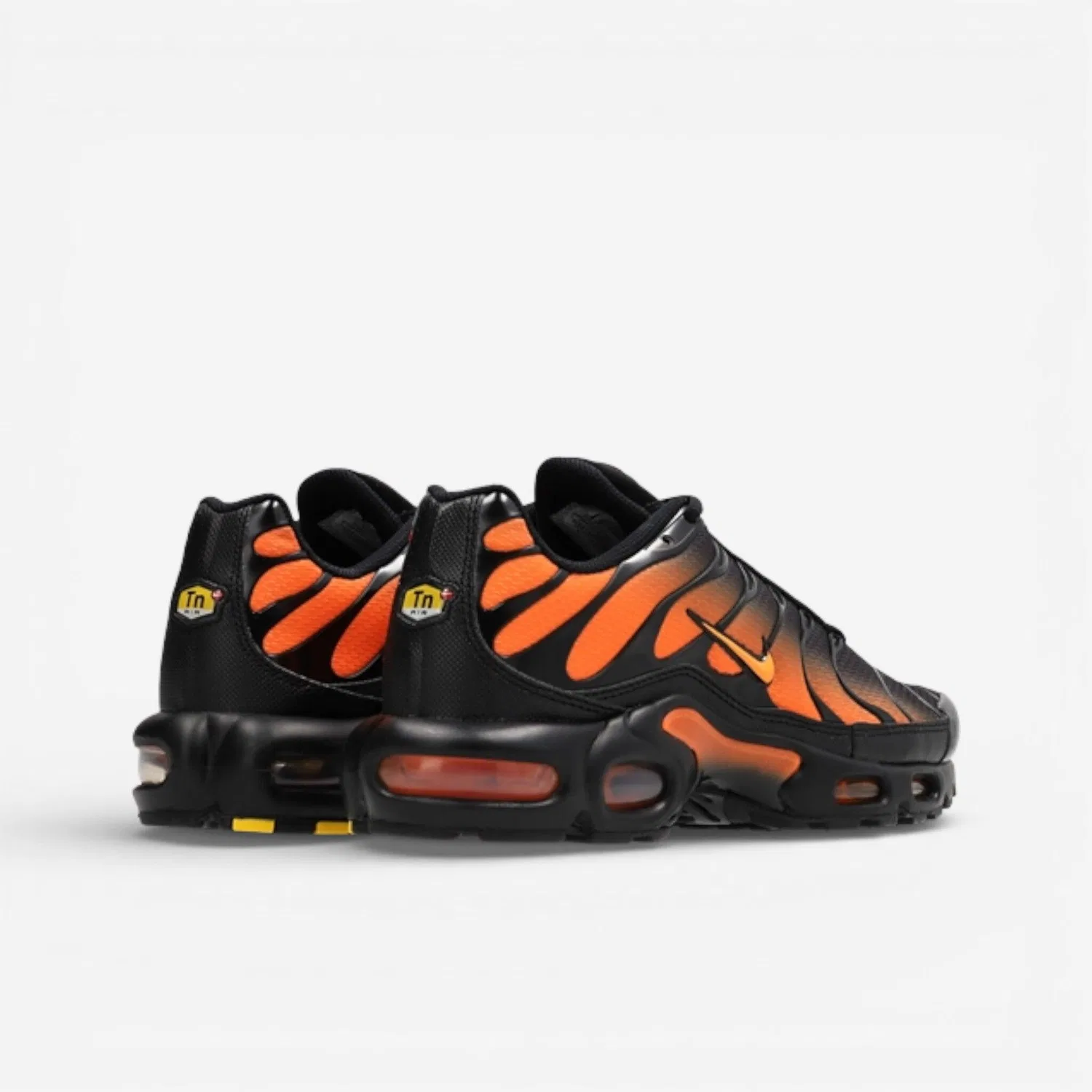 Детские кроссовки с амортизацией Air Max Plus GS Nike, Orange — фото 3