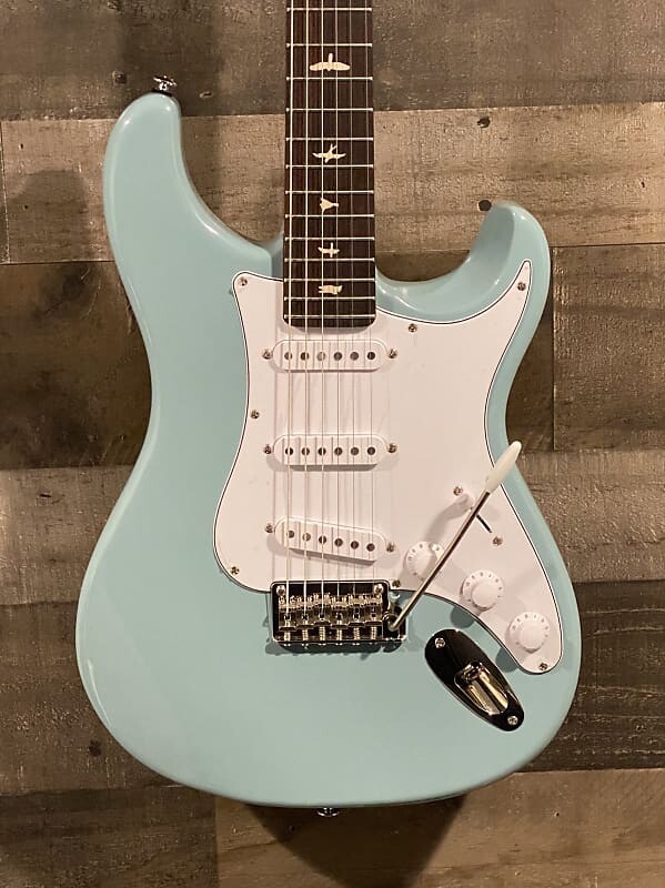 

PRS SE СЕРЕБРЯНЫЙ НЕБЕСНЫЙ КАМЕНЬ СИНИЙ SE SILVER SKY STONE BLUE