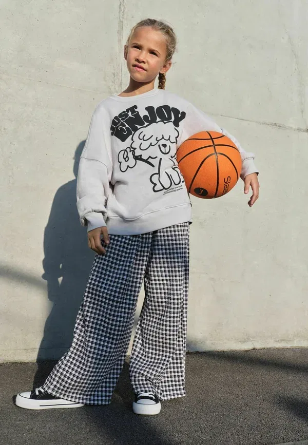 Комплект из свитшота и брюк принт Regular fit wide leg set Next, Grey Gingham Dog, серый — фото 4