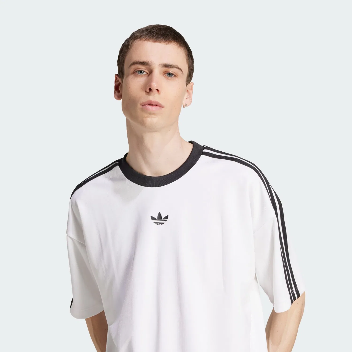 Футболка Adidas Originals Adicolor белого цвета — фото 4