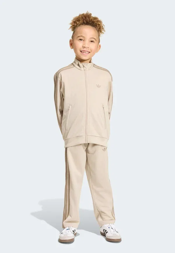 Спортивный костюм Firebird унисекс Adidas Originals, хаки