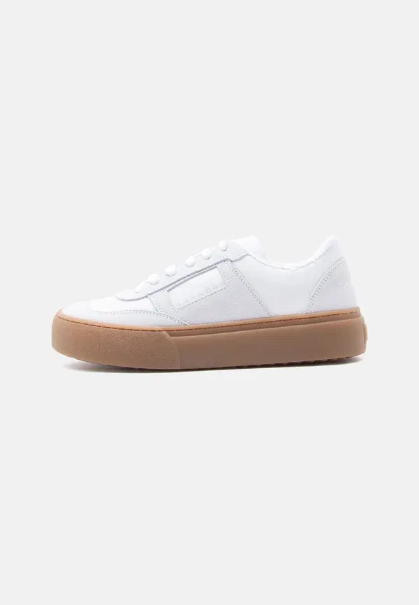 Кроссовки из телячьей кожи Trainers Mm6 Maison Margiela, белый