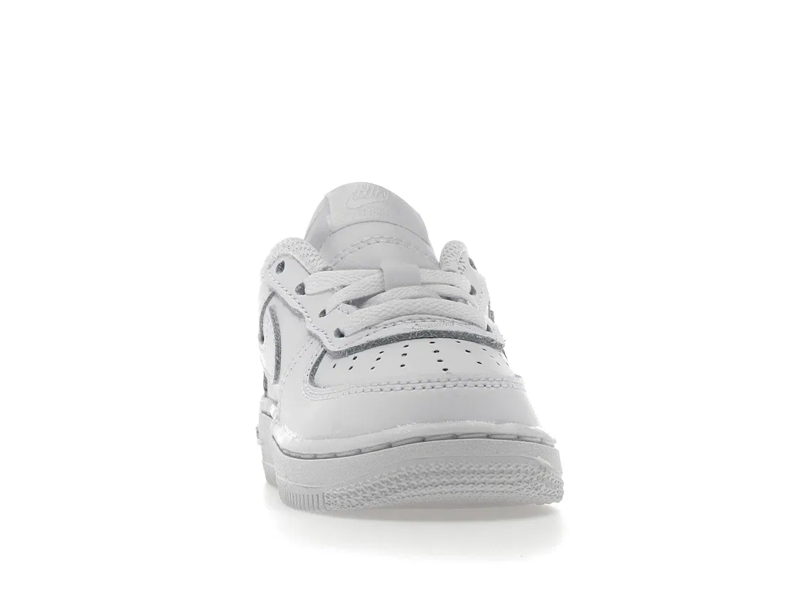 Детские кроссовки с минималистичным дизайном Nike Air Force 1 Low LE Nike, White/White — фото 2
