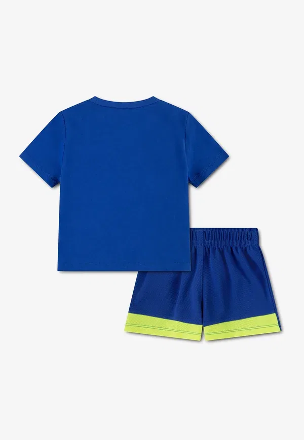 Комплект футболка и шорты из джерси Nike Sportswear — фото 2