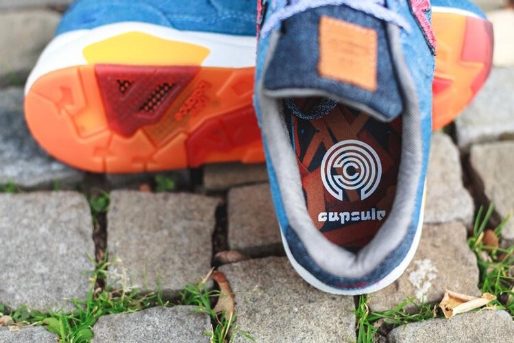 Кроссовки New Balance Capsule x 580 'Canadian Tuxedo', синий — фото 4