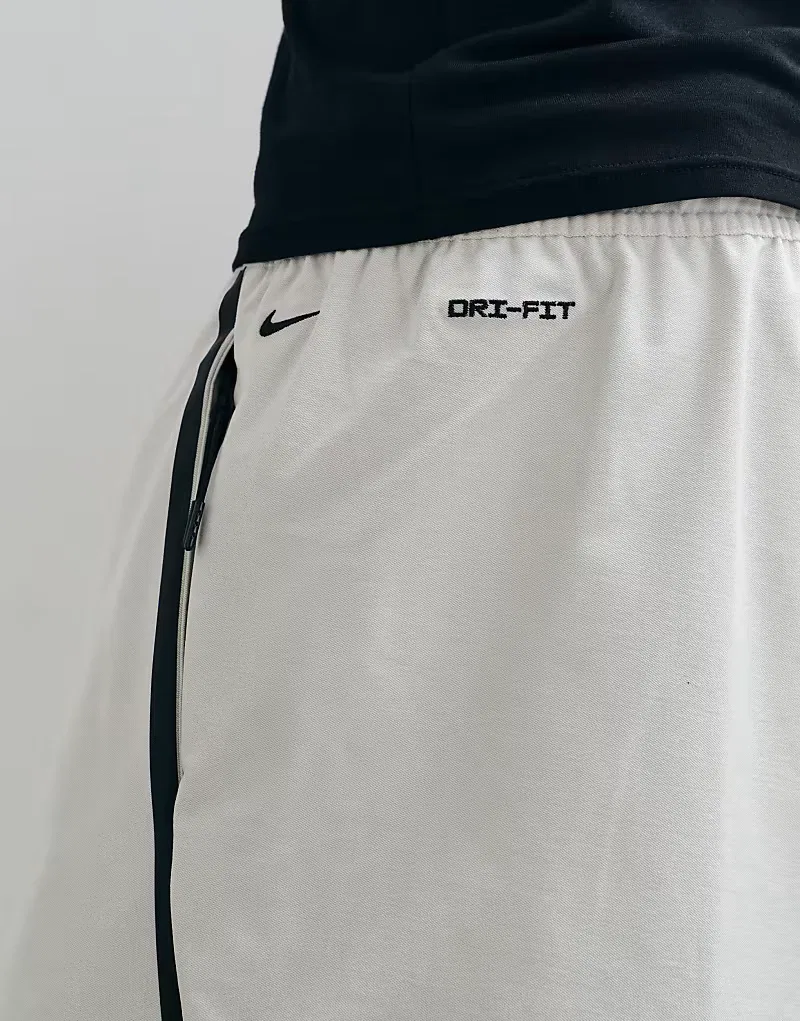 Широкие брюки Nike Tech Evolution, бежевый — фото 4