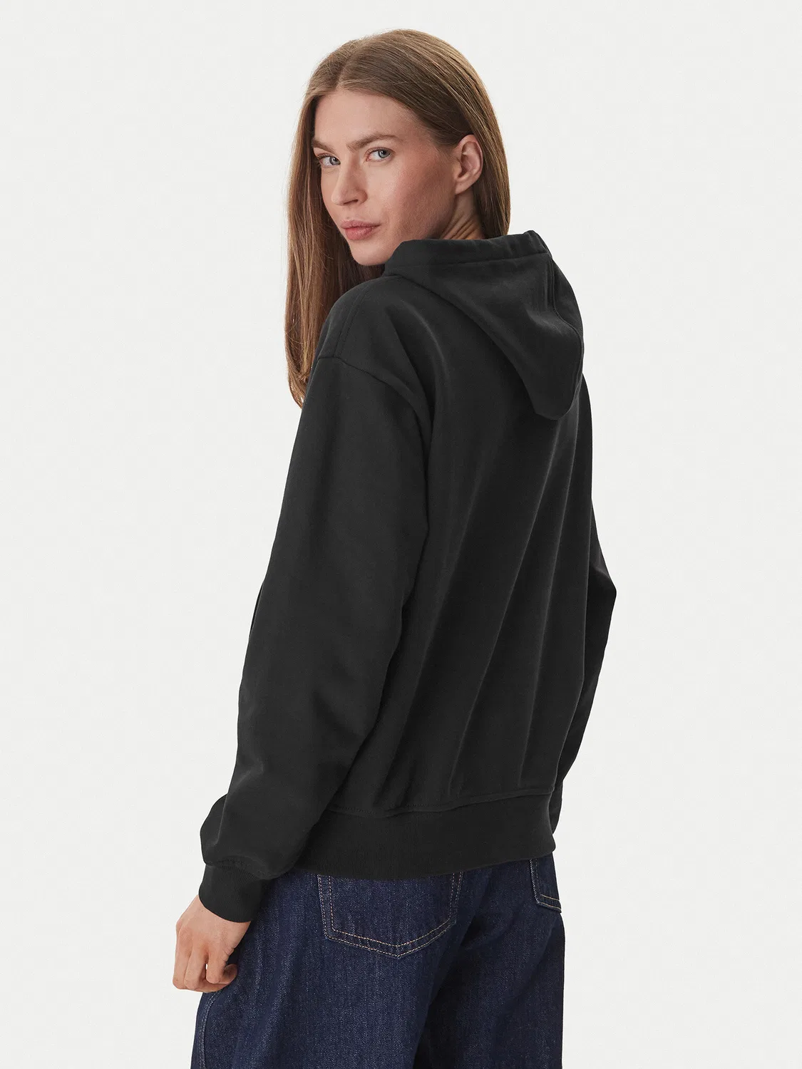 Женская толстовка стандартного кроя Calvin Klein, черный — фото 3