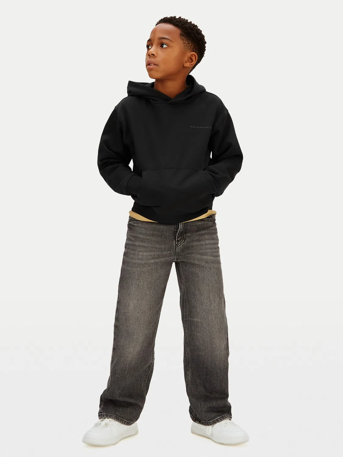 Свитшот свободного кроя для мальчика Calvin Klein Jeans, черный — фото 2