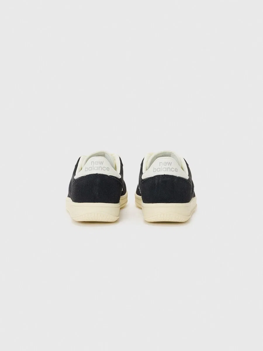 Кроссовки New Balance черного цвета — фото 4