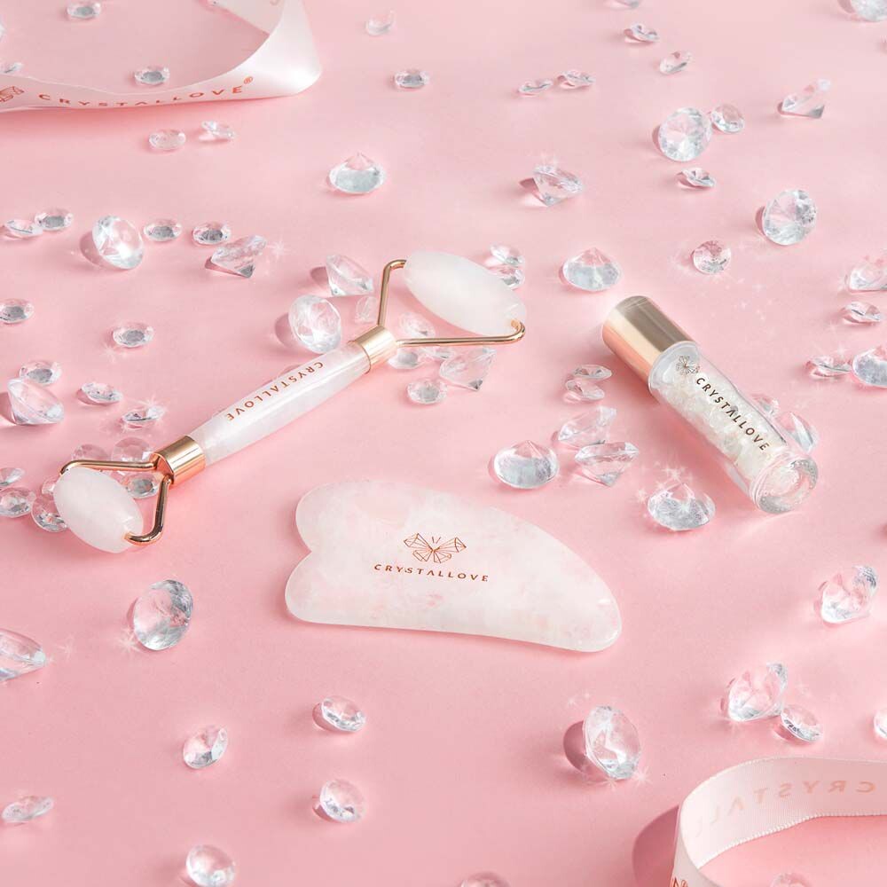 Crystallove Crystal Collection набор для массажа лица со стразами: валик для лица, 1 шт. + пластина гуаша, 1 шт. + ролл на бутылке, 1 шт. — фото 4