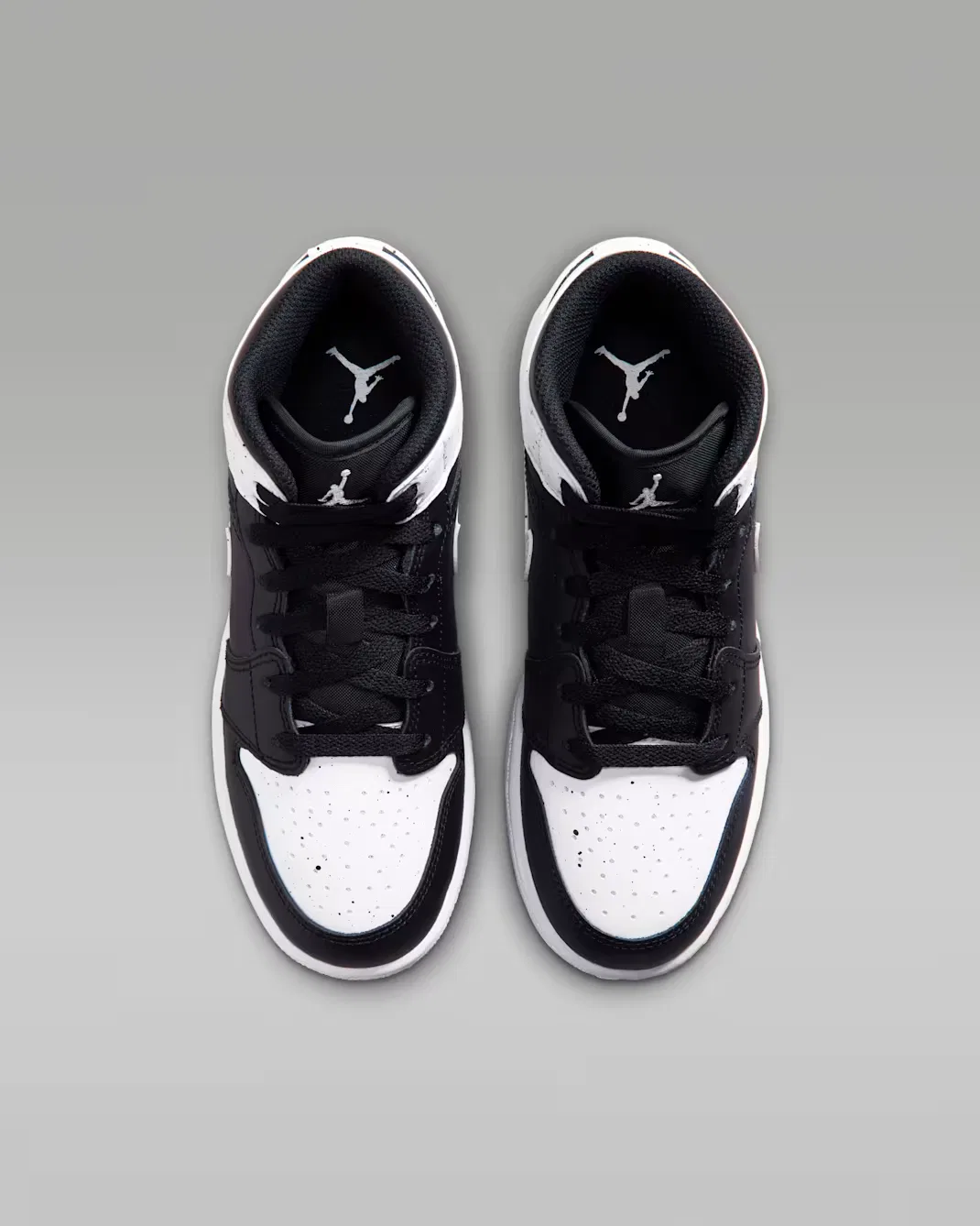 Кроссовки для детей постарше Air Jordan 1 Mid, Black/Black/White — фото 4
