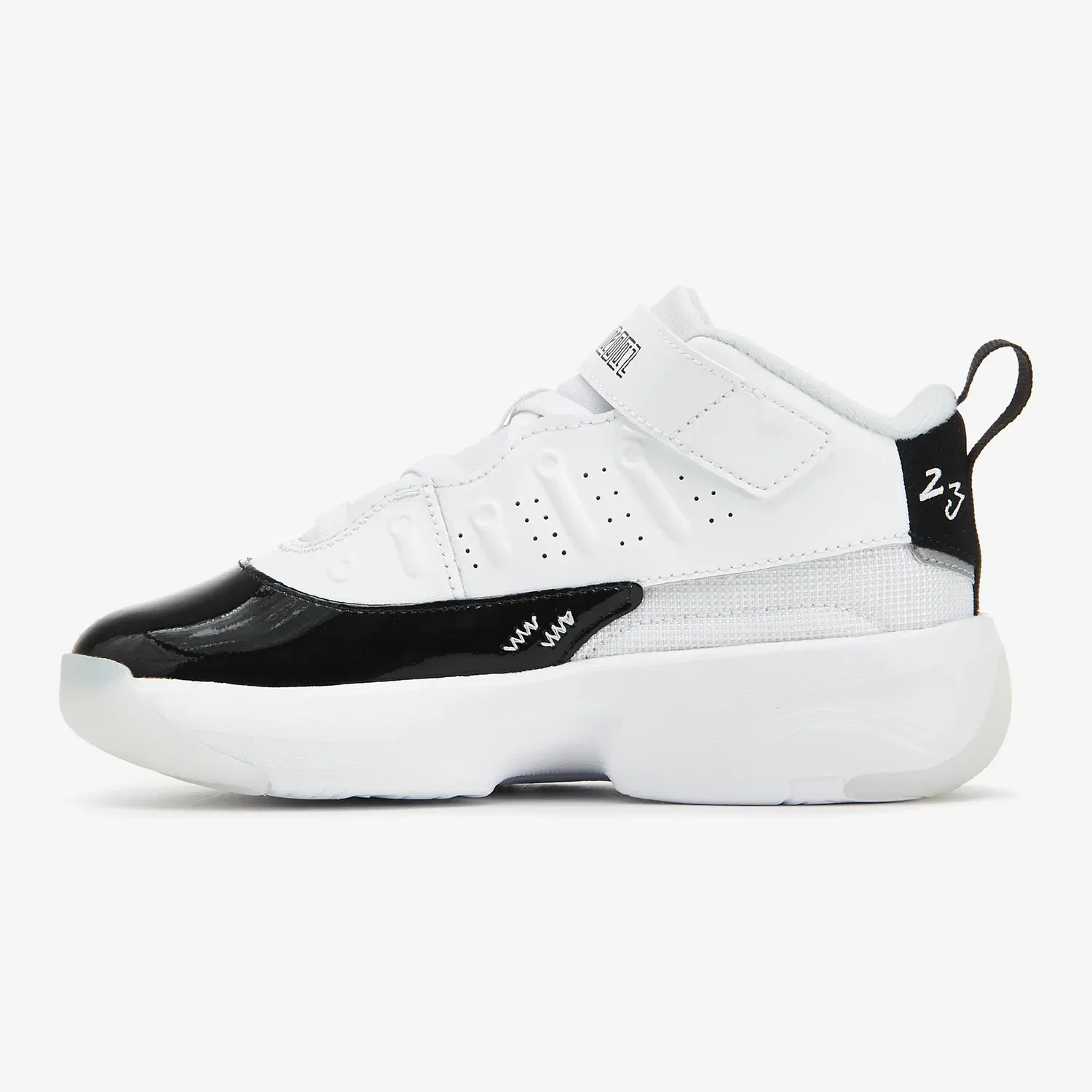 Детские кроссовки Max Aura 7 Mid Jordan, White/Black — фото 2