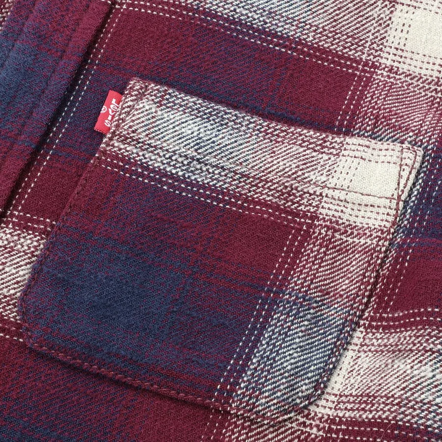 Детская рубашка Levi's Kids на пуговицах стандартного кроя, винно-красного цвета — фото 4