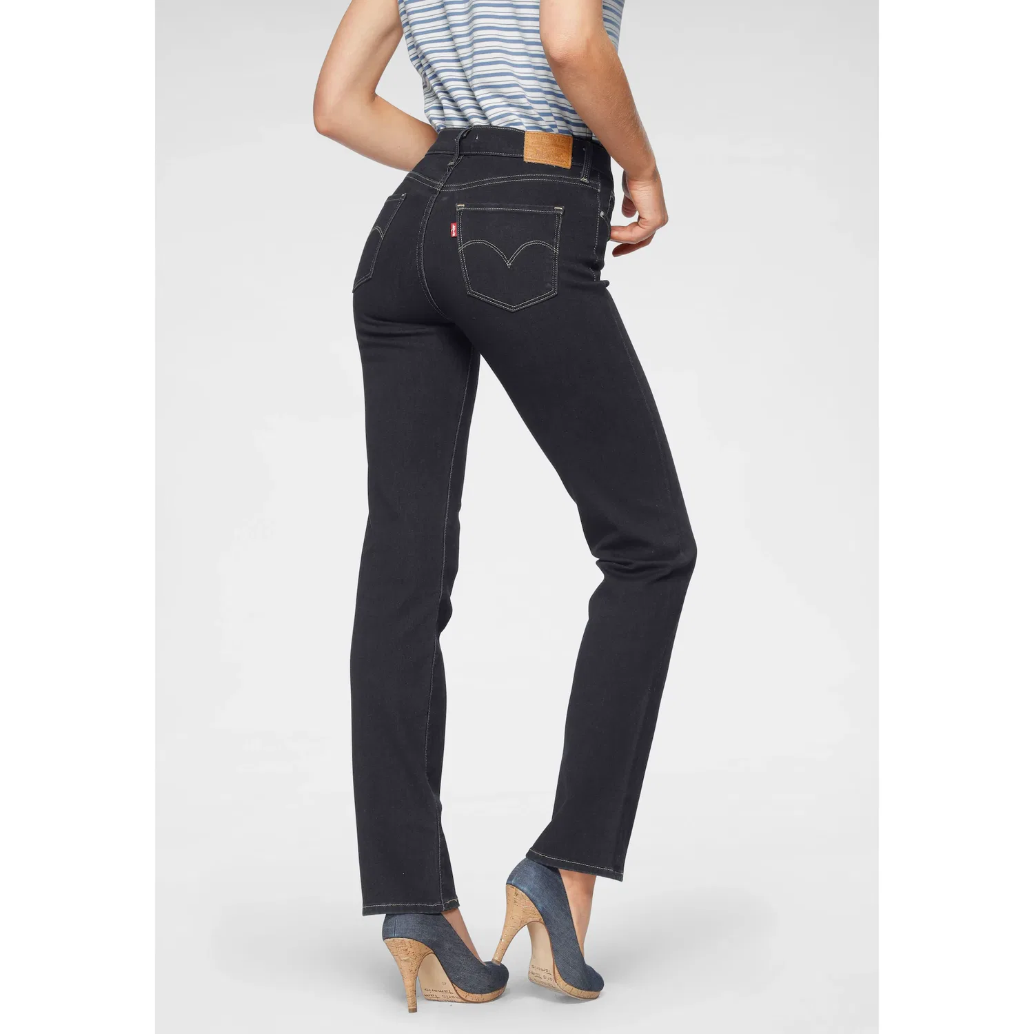Женские прямые джинсы с эффектом потертости Levi's, Rinsed — фото 2