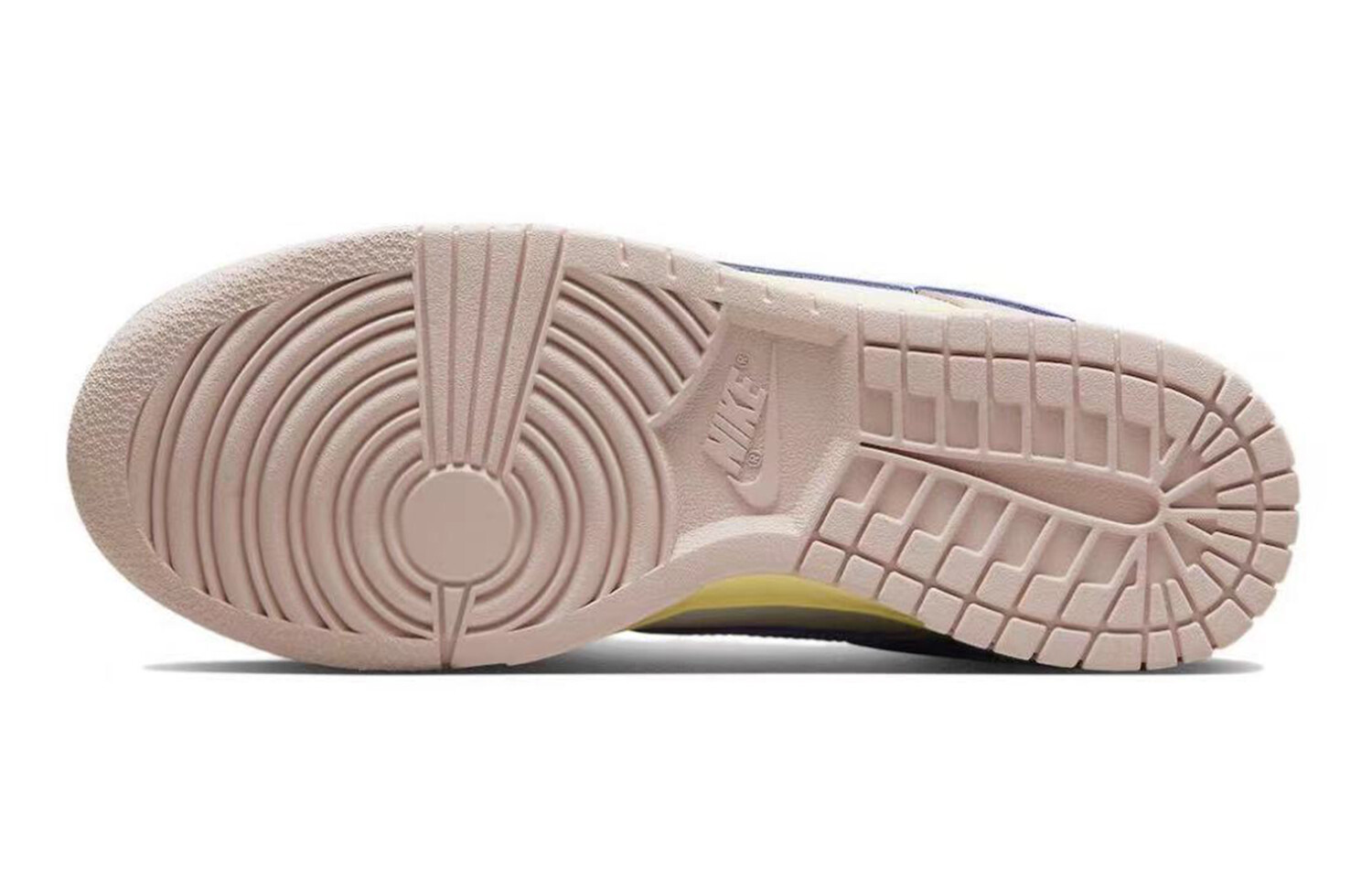 

Кроссовки Nike Dunk Skateboard Shoes Women's Low-Top White