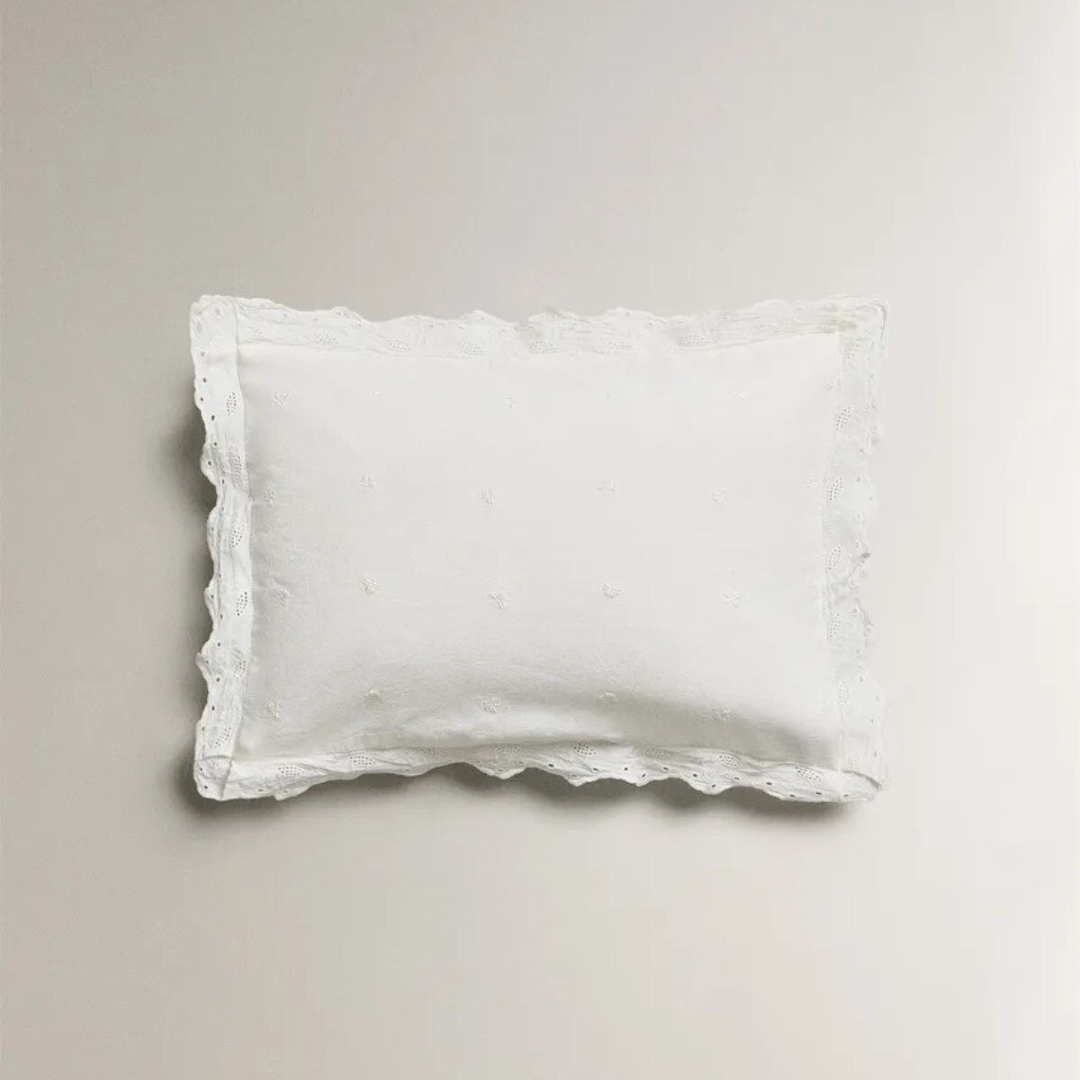 

Декоративная наволочка Zara Home 30 x 40 см, белый