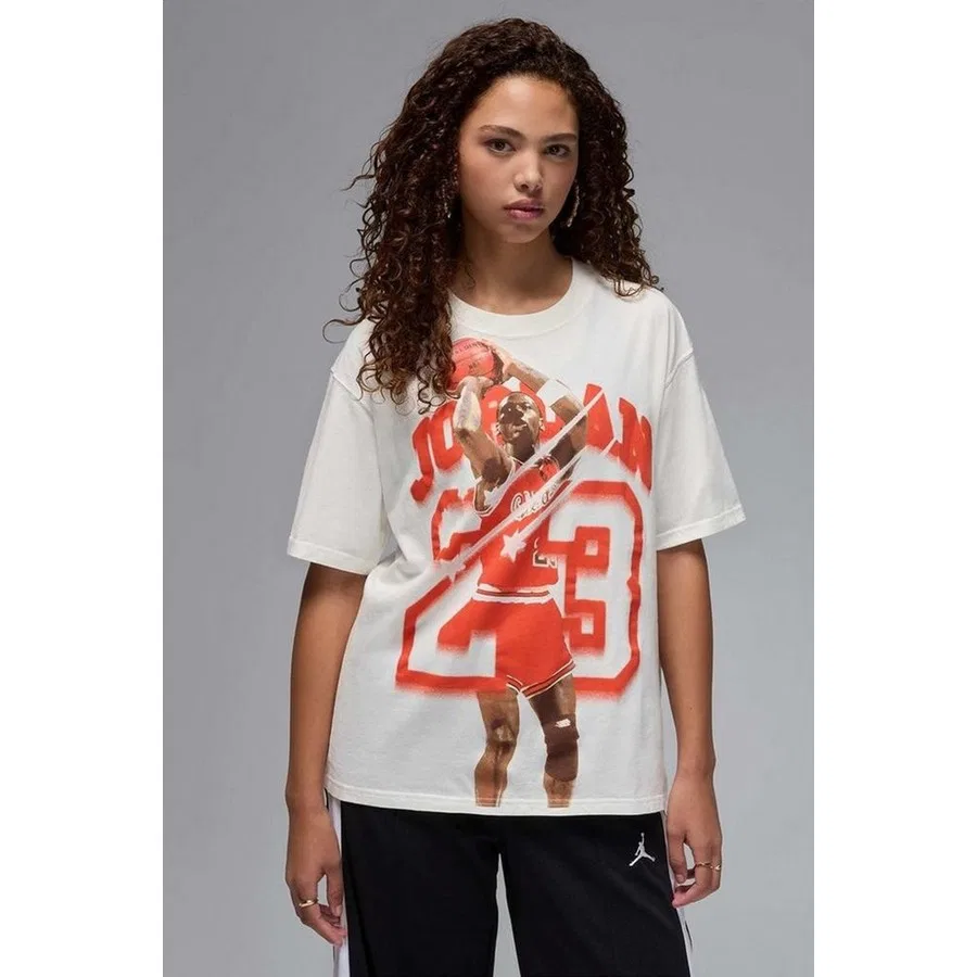 Футболка женская с принтом Jordan Graphic 40 Nike, Кремовый