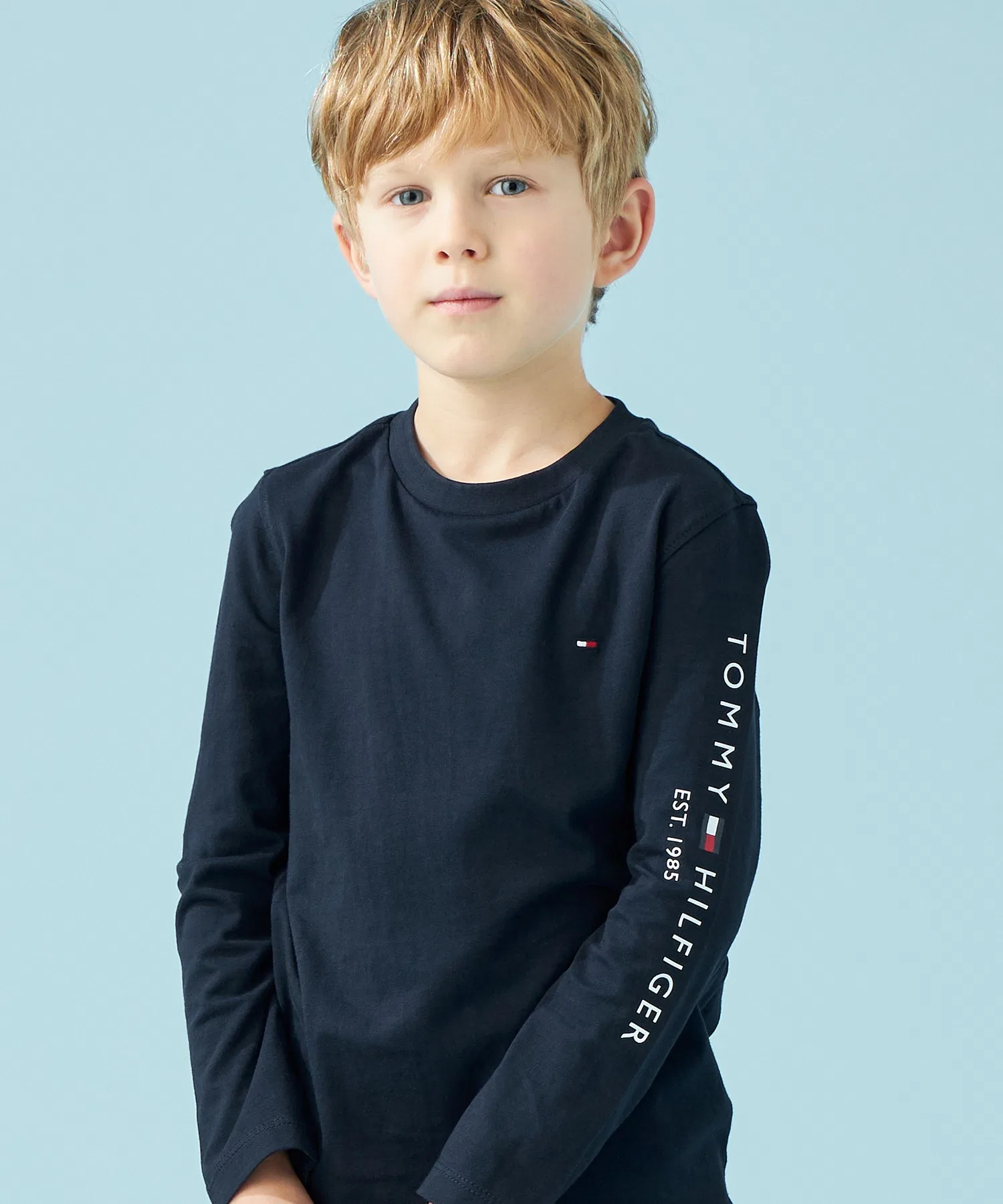 Детская футболка с логотипом TOMMY HILFIGER тёмно-синяя