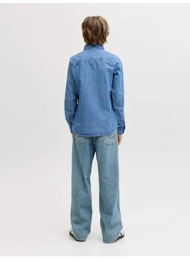 Рубашка однотонная с длинным рукавом для мальчиков Jack & Jones Junior, синий деним — фото 2