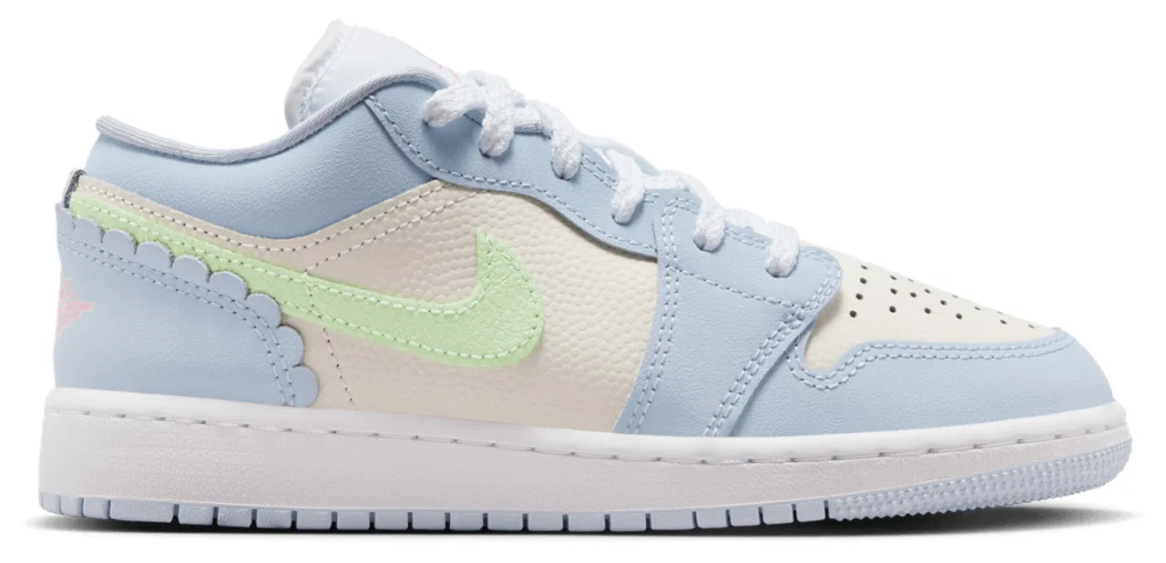 Кроссовки для девочек AJ 1 Low SE Fem Jordan, цвет Vapor Green/Sail/Half Blue