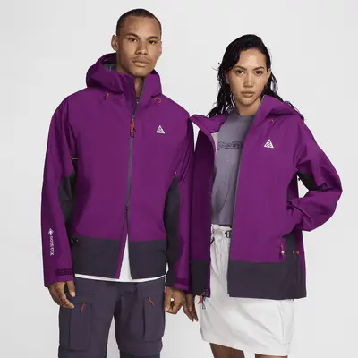 

Куртка Nike ACG "Misery Ridge" Storm-FIT ADV GORE-TEX Jacket, цвет Bold Berry/Dark Raisin/Summit White