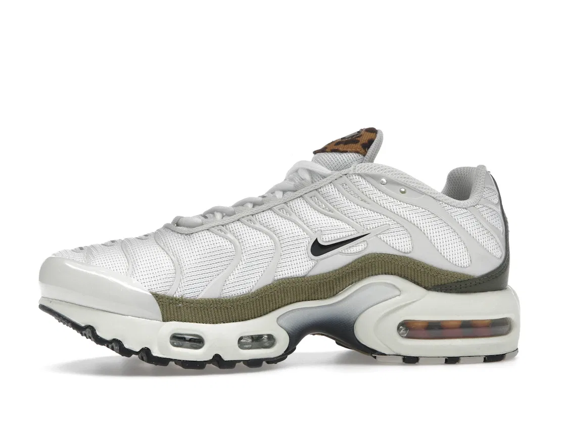 Детские кроссовки lifestyle Nike Air Max Plus, White/Leopard/Khaki — фото 3