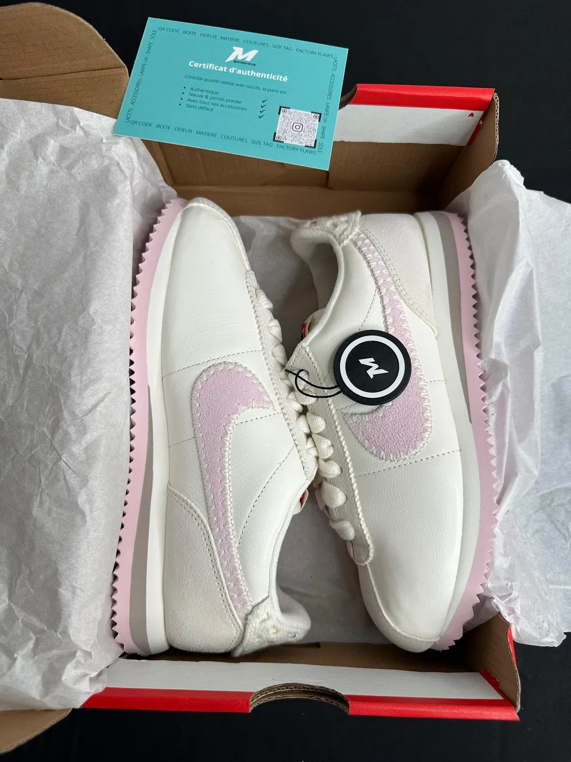 Детские кроссовки из премиальной кожи Cortez Valentine's Day Nike, Weiss — фото 2