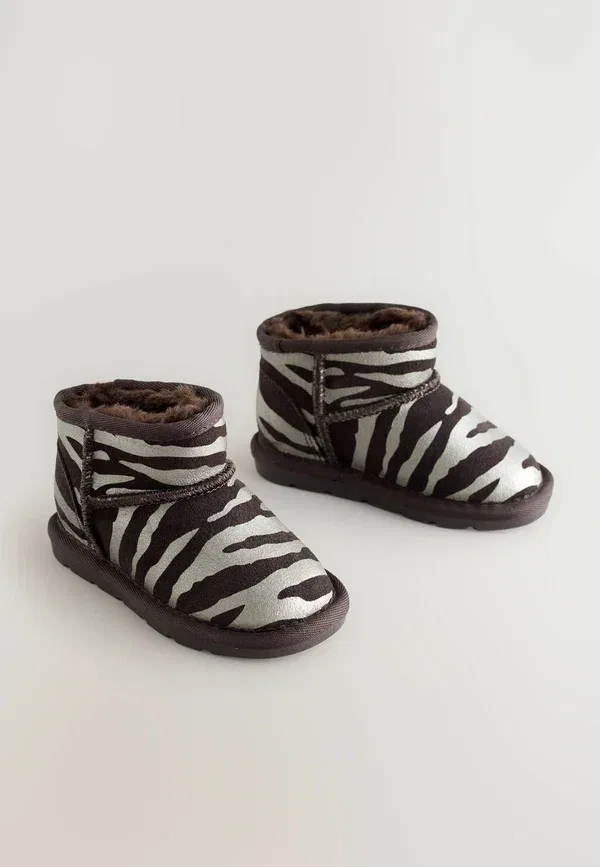 Ботинки водонепроницаемые Standard fit - water repellent pull-on, Next Zebra, серебряный — фото 2