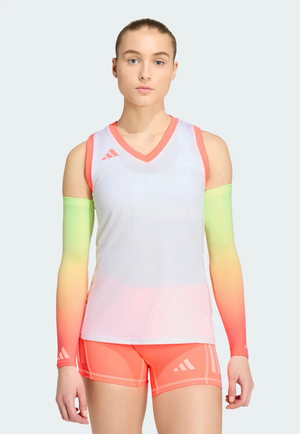 Спортивная футболка Adidas Performance Quickset белого цвета — фото 2