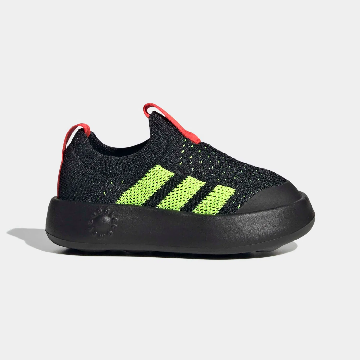 Детские слипоны с технологией Bubblecomfy Adidas Sportswear, Core Black/Lucid Lemon/Lucid Red — фото 2