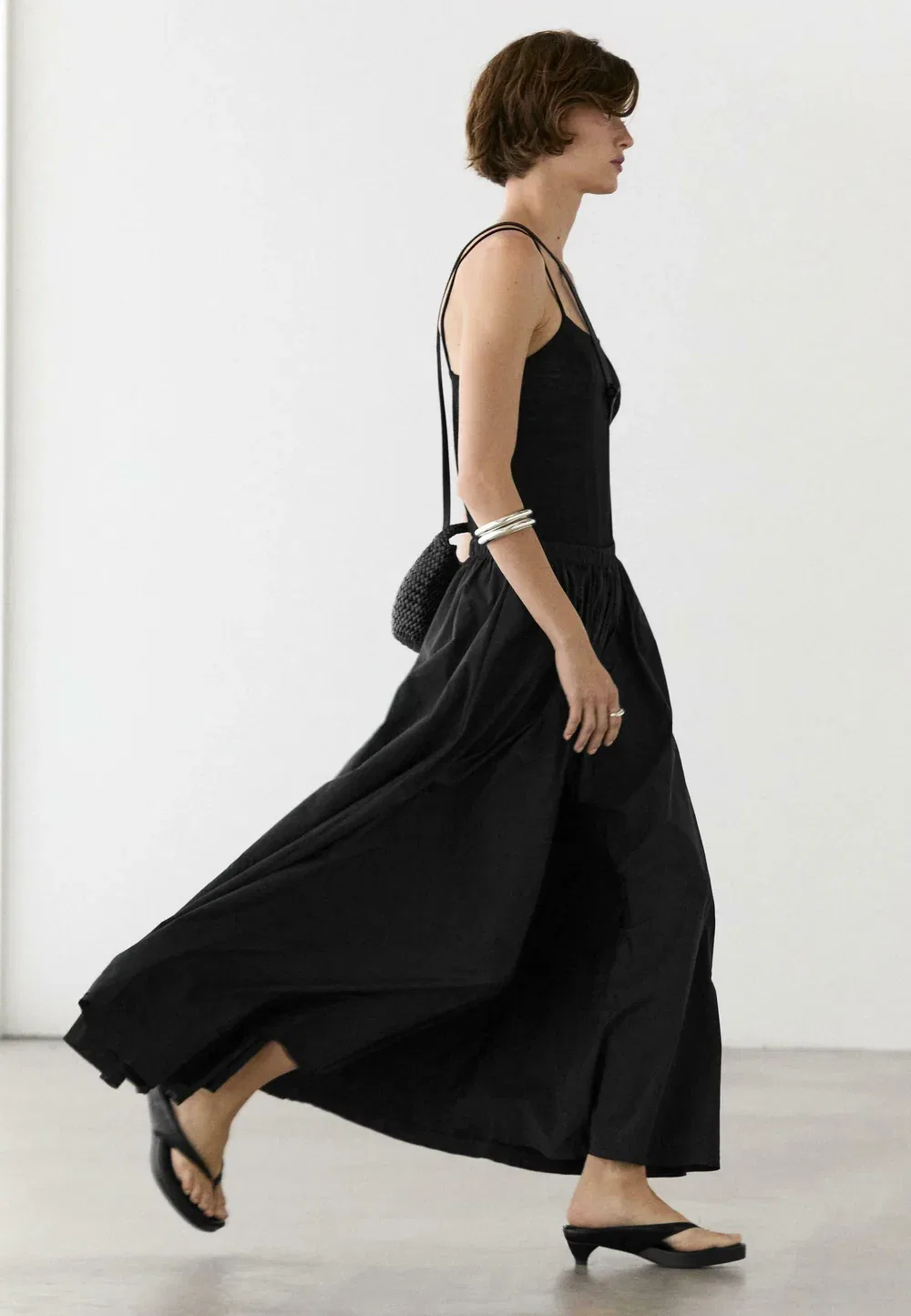 Юбка миди из технической ткани - юбка А-силуэта Massimo Dutti, Black — фото 4