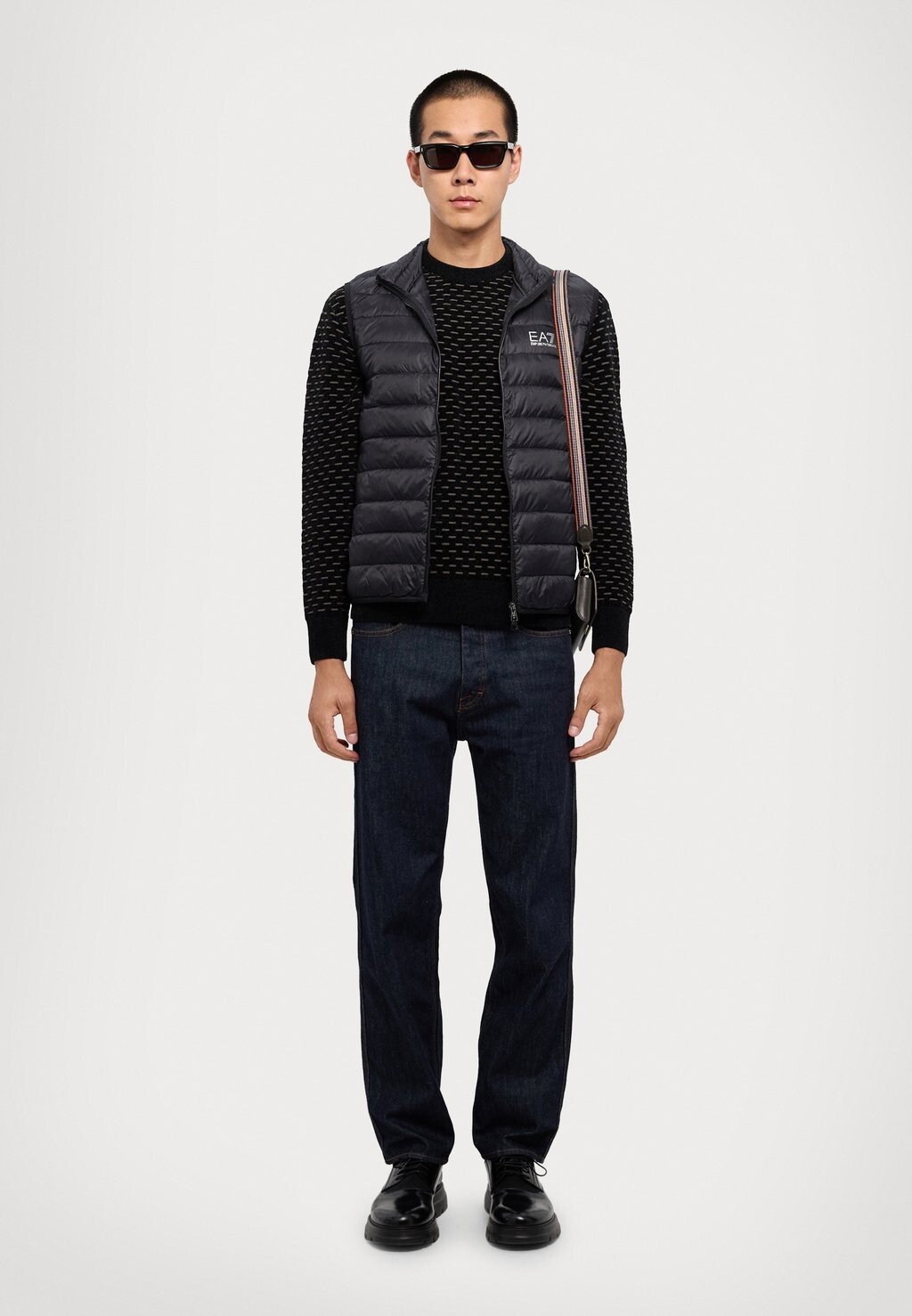 

Джемпер Armani Exchange, черный
