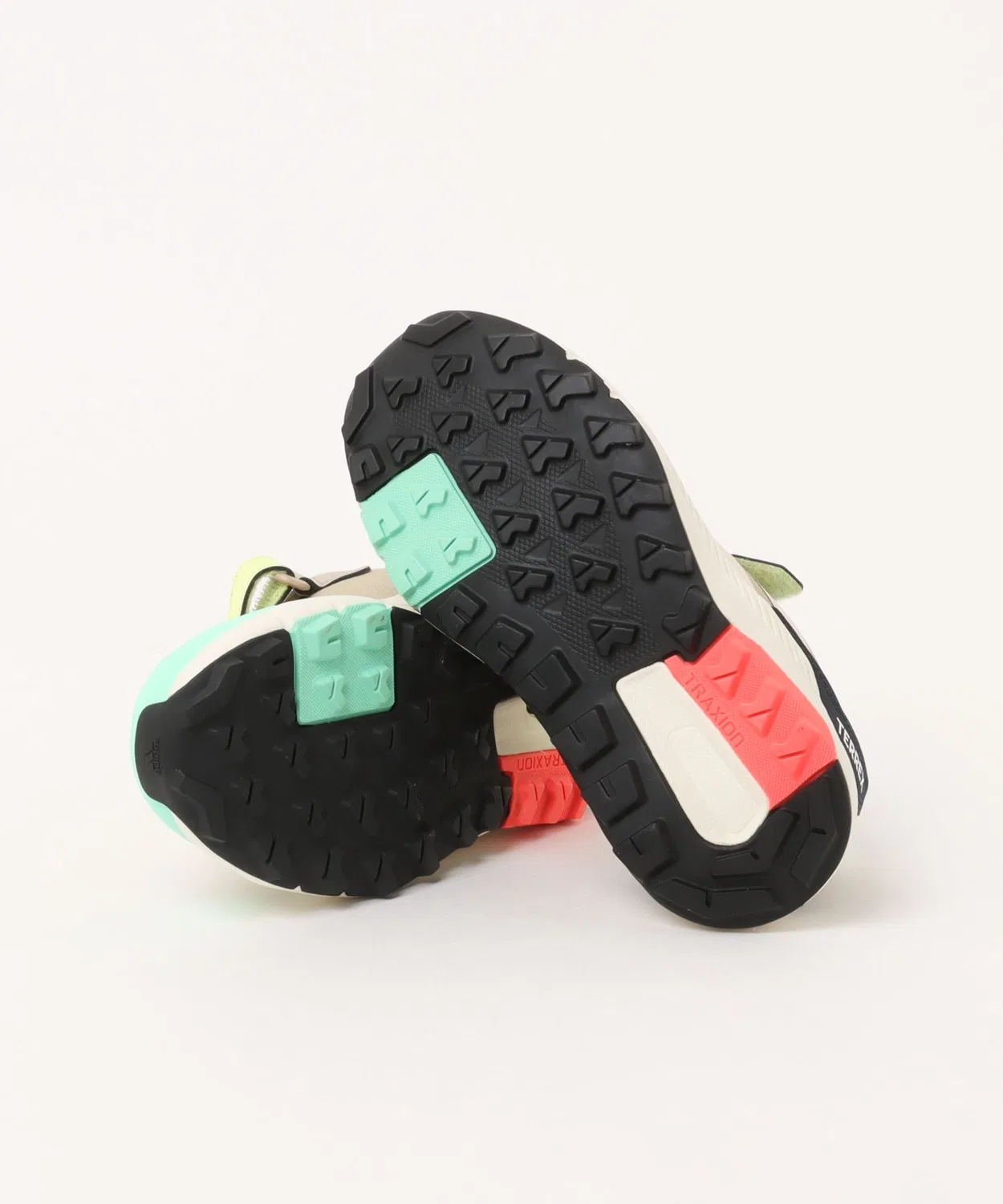 Детские кроссовки с защитным материалом рипстоп Adidas TERREX Anylander CF, Green — фото 3