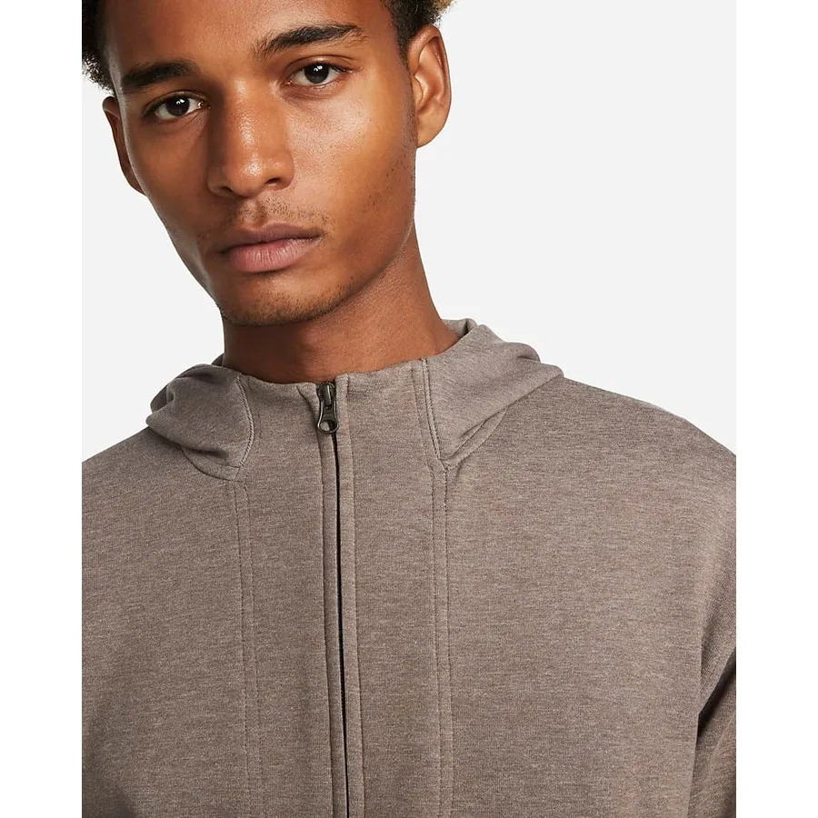 Мужская куртка-худи с принтом Yoga Dri-FIT Nike, Коричневый — фото 4