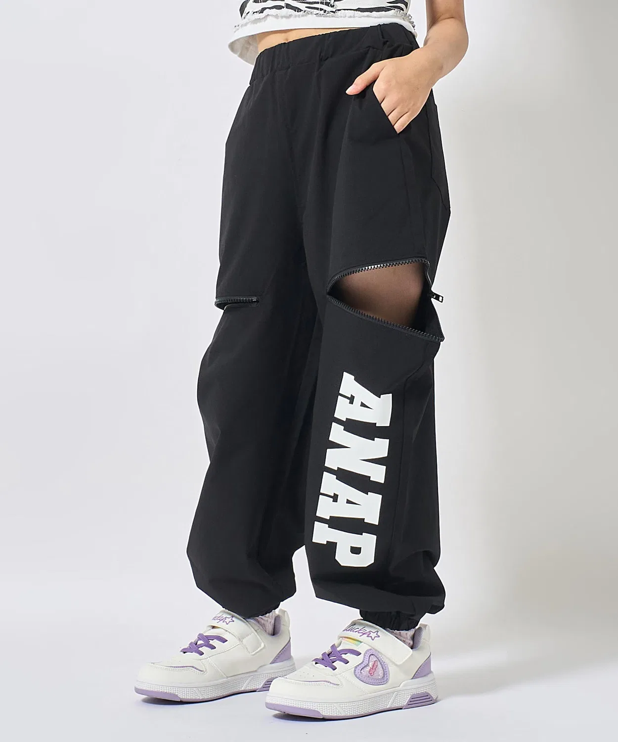 Детские спортивные брюки с боковой молнией и принтом ANAP kids, Black — фото 3