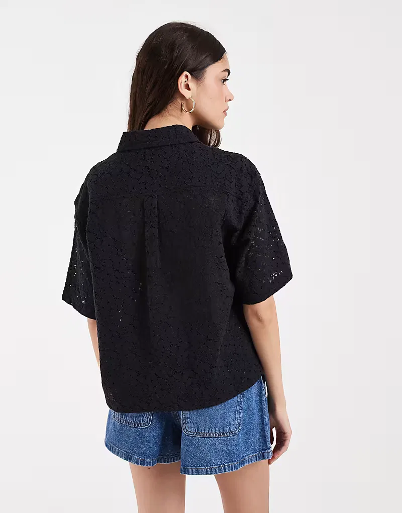 Рубашка Levi's Harlie с коротким рукавом и шнуровкой, черный — фото 2