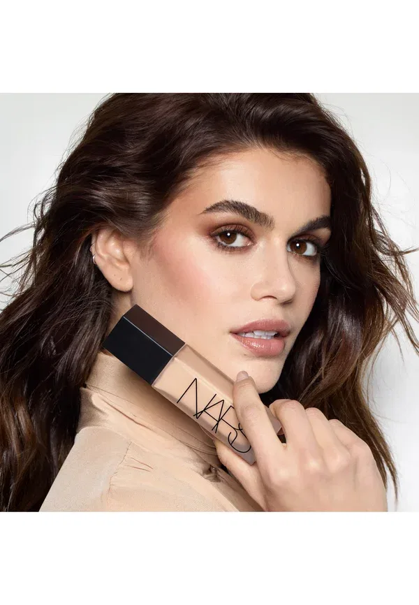 Тональная основа Longwear Foundation Nars Yulong 30 мл, цвет yulong — фото 2
