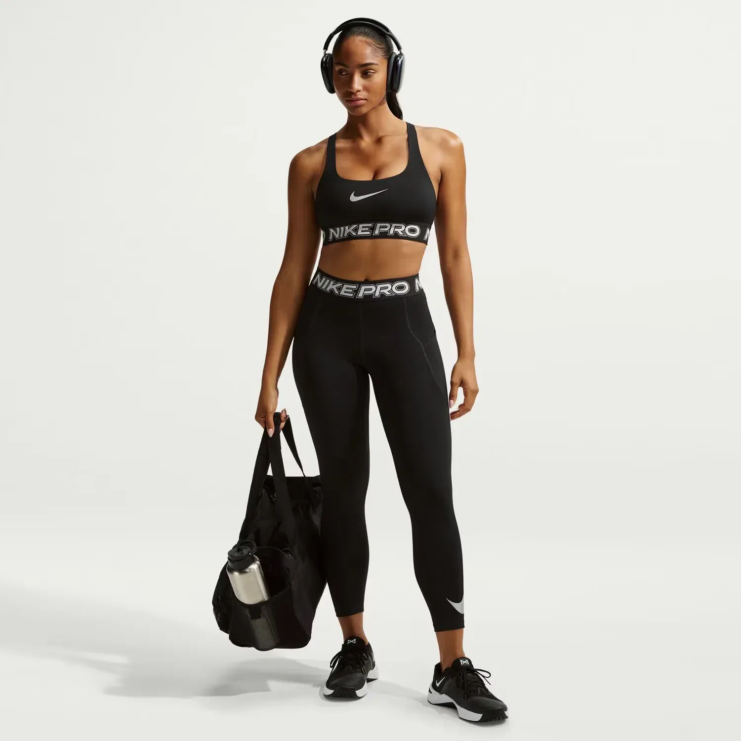 Женский топ Pro Light-Support Nike, Negro — фото 3