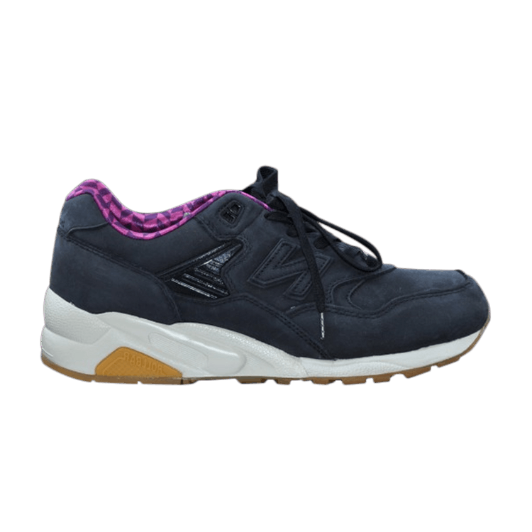 

Кроссовки New Balance Stussy x mad HECTIC x Undefeated x MT580 'S.M.U.', черный