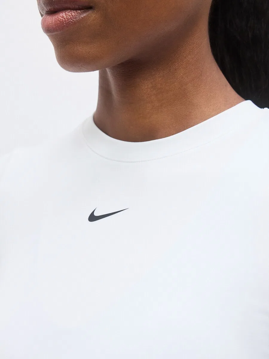Футболка NIKE Performance Shirt 'One' белого цвета — фото 3