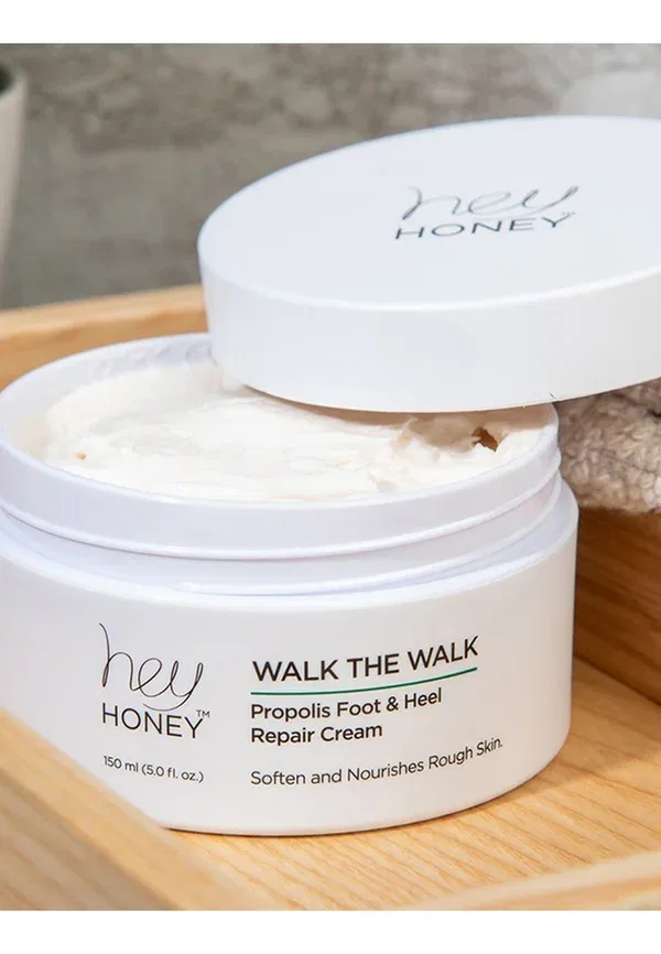 Крем для ног с прополисом Walk the Walk - крем для ног 150 мл Hey Honey Skincare — фото 4